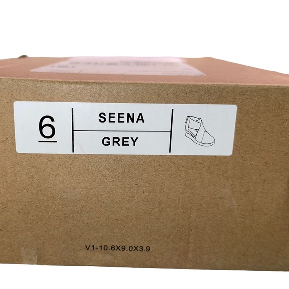 Journee Collection - wedge sneakers - grey - size 6M - Picture 7 of 7